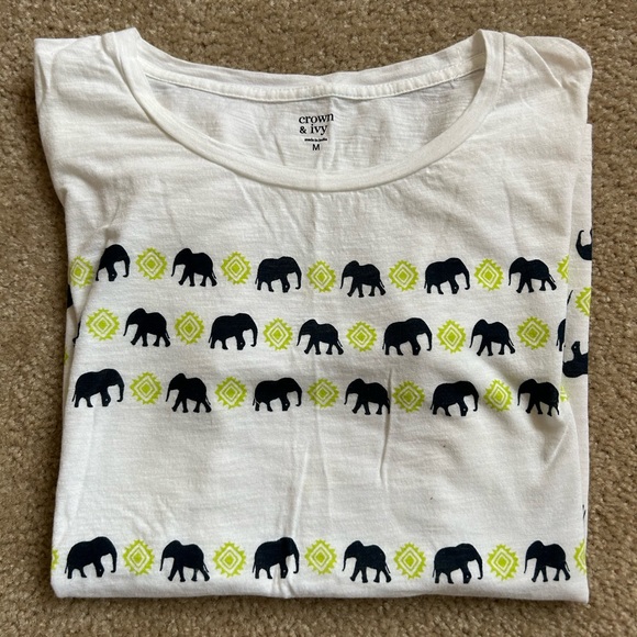 Women’s T-shirt White by Crown & Ivy. size Medium with designer little elephants - Picture 2 of 5